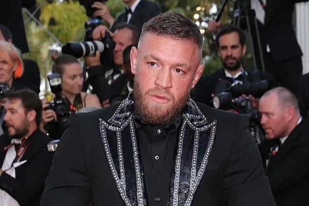 Conor McGregor gia nhap Hollywood hinh anh