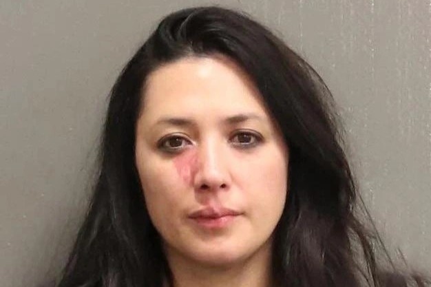 Ca si tung gianh giai Grammy bi bat vi danh chong hinh anh