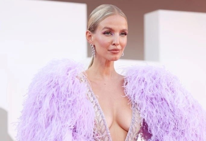 Vay xe sau thong tri tham do Venice 2022 hinh anh