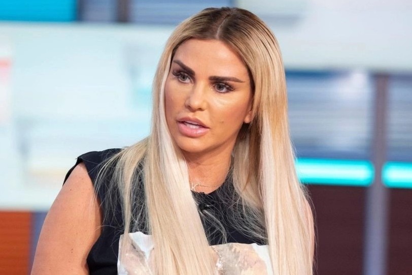 Nguoi mau Katie Price ke bi 6 ten cuop cuong hiep hinh anh