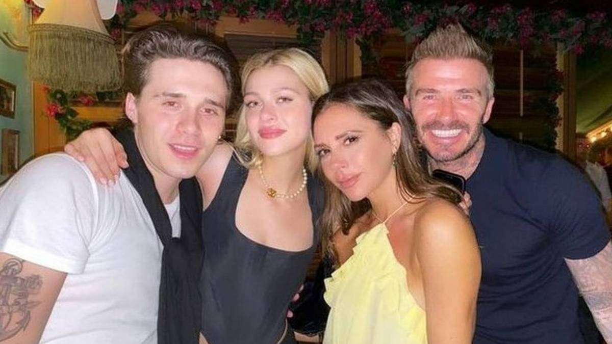 Victoria Beckham va con dau anh 2