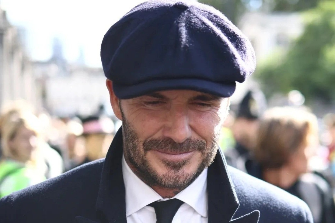David Beckham tu choi dac cach va cac sao xep hang cho vieng Nu hoang hinh anh