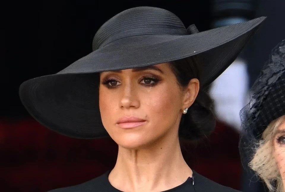 Nghich ly Meghan Markle hinh anh