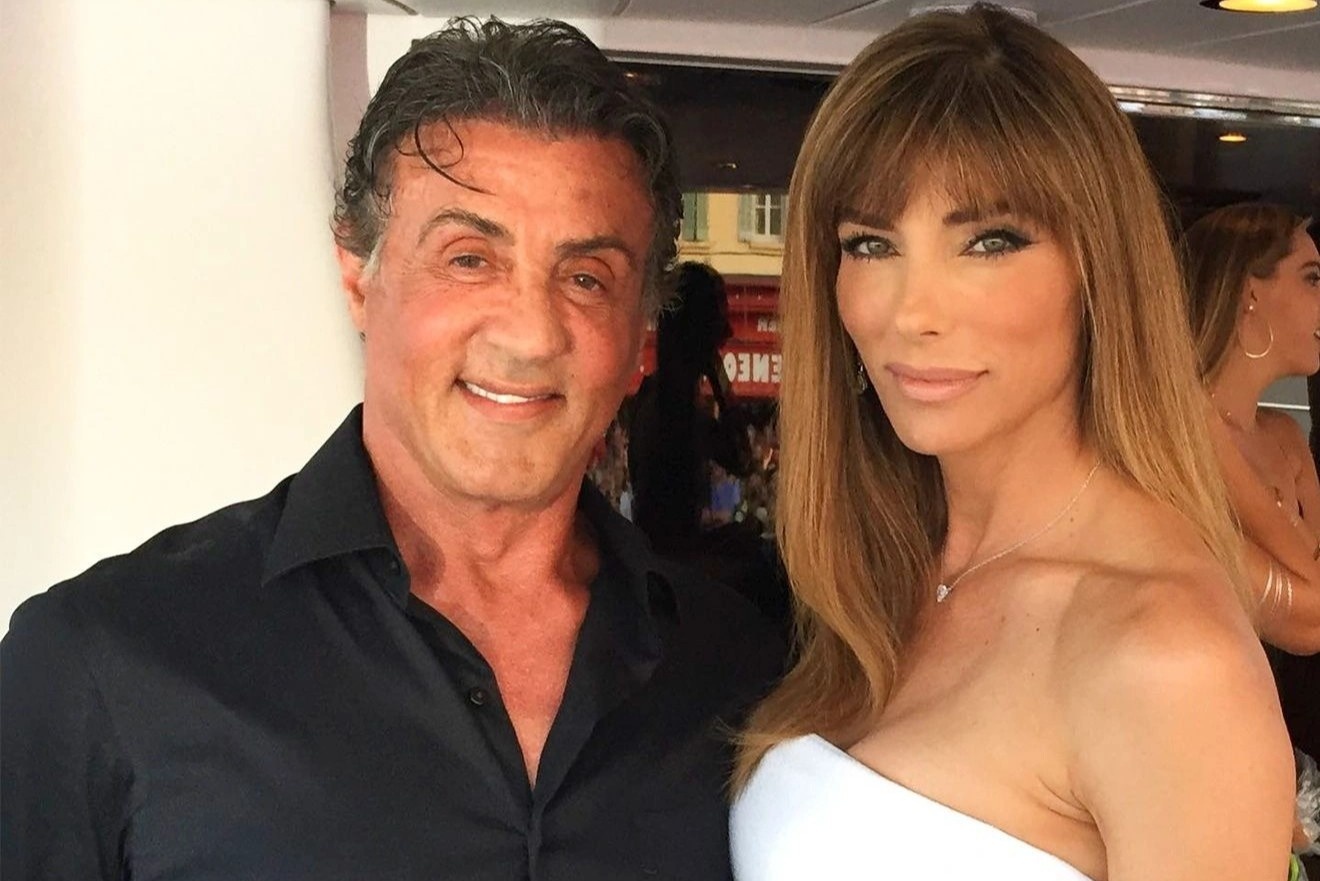 Vo chong tai tu 'Rambo' hoa giai hinh anh