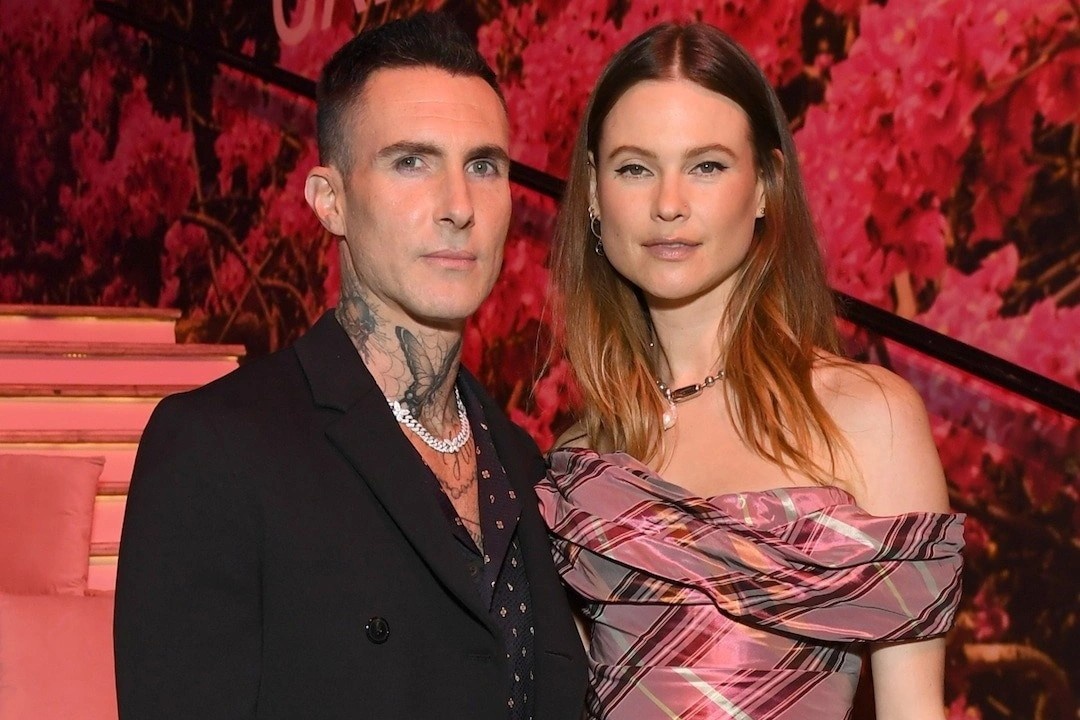 Adam Devine che gieu Adam Levine hinh anh