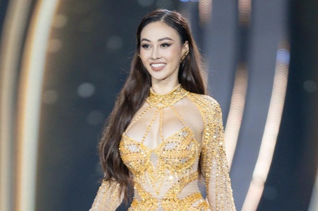 Vay xe sau o phan thi da hoi chung ket Hoa hau Hoa binh Viet Nam 2022 hinh anh