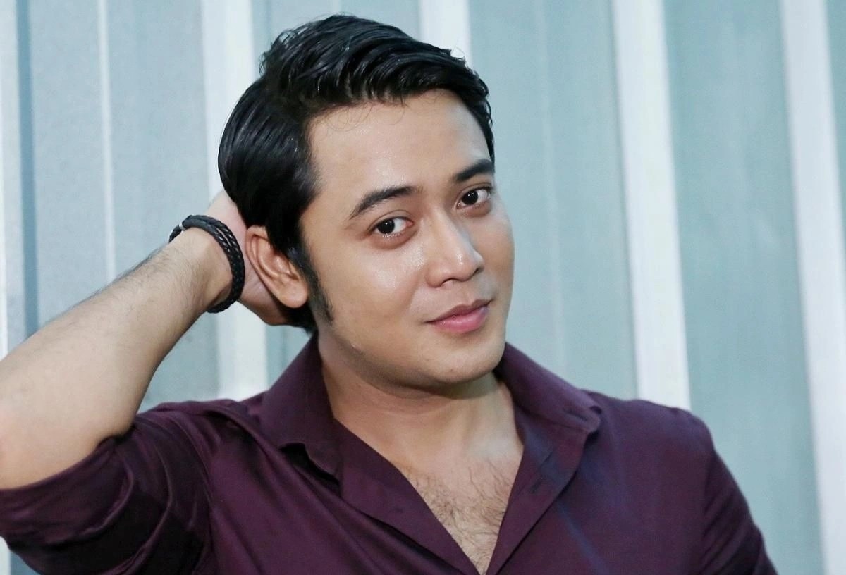 Tai tu Indonesia bi chi trich vi yeu be gai 14 tuoi hinh anh