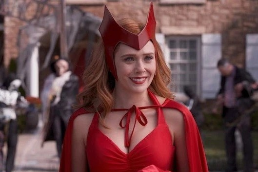 Elizabeth Olsen xau ho vi dong phim Marvel hinh anh