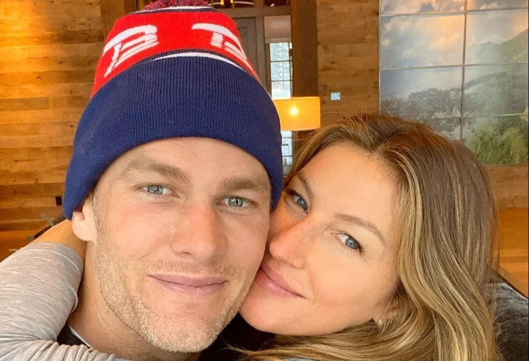 Vo chong sieu mau luon khoe anh hanh phuc truoc khi ran nut hinh anh