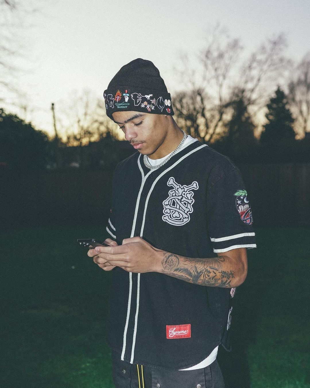 Mason Greenwood bị bắt ảnh 2 Mason Greenwood bi bat anh 2