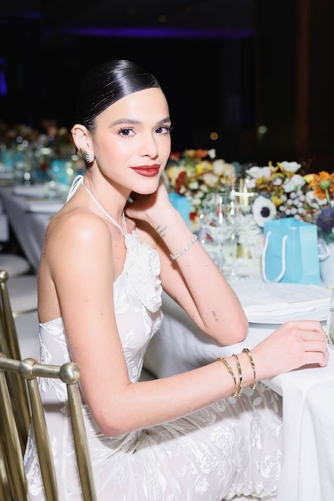 Gal Gadot Hailey Bieber anh 8