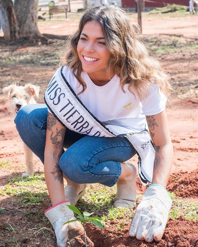 Hoa hậu Trái Đất ảnh 2 Hoa hau Trai Dat anh 2