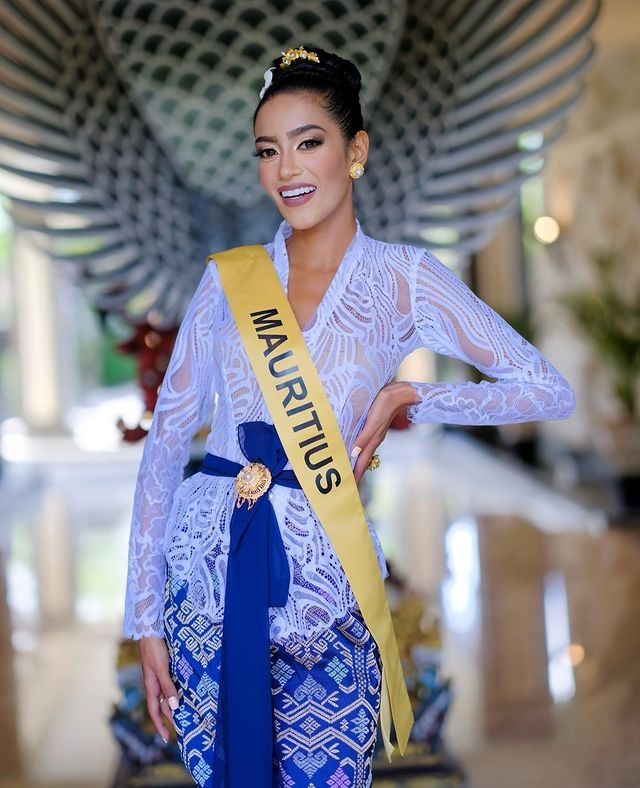 Hoa hau Hoa binh anh 2