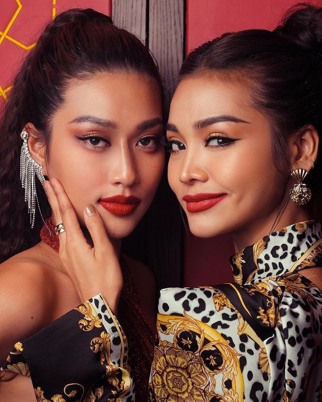 Hoa hau Hoa binh anh 1