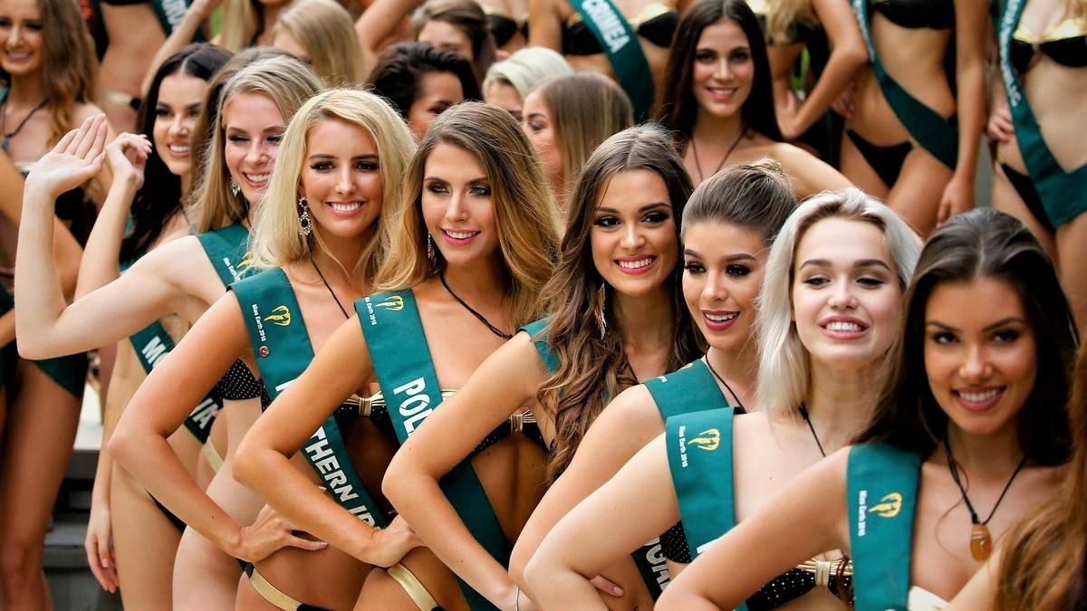 Hoa hau Trai Dat anh 1