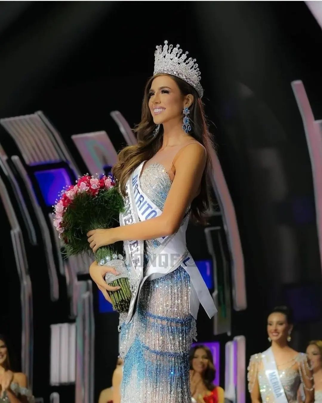 Hoa hậu Hoàn vũ ảnh 2 Hoa hau Hoan vu anh 2