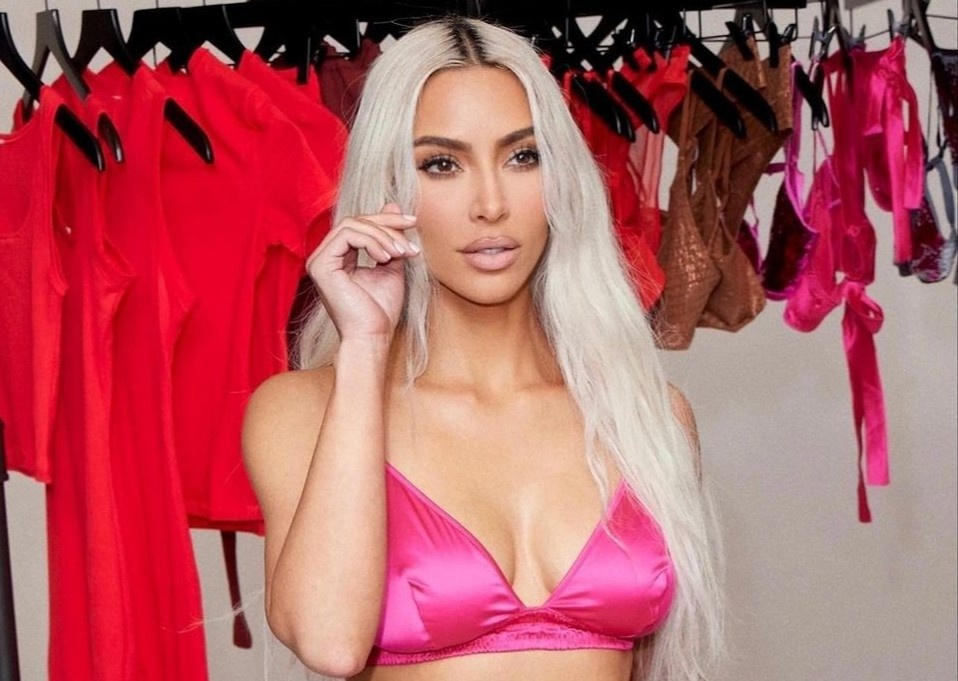 Chuyen gia canh bao cach giam can nguy hiem cua Kim Kardashian hinh anh