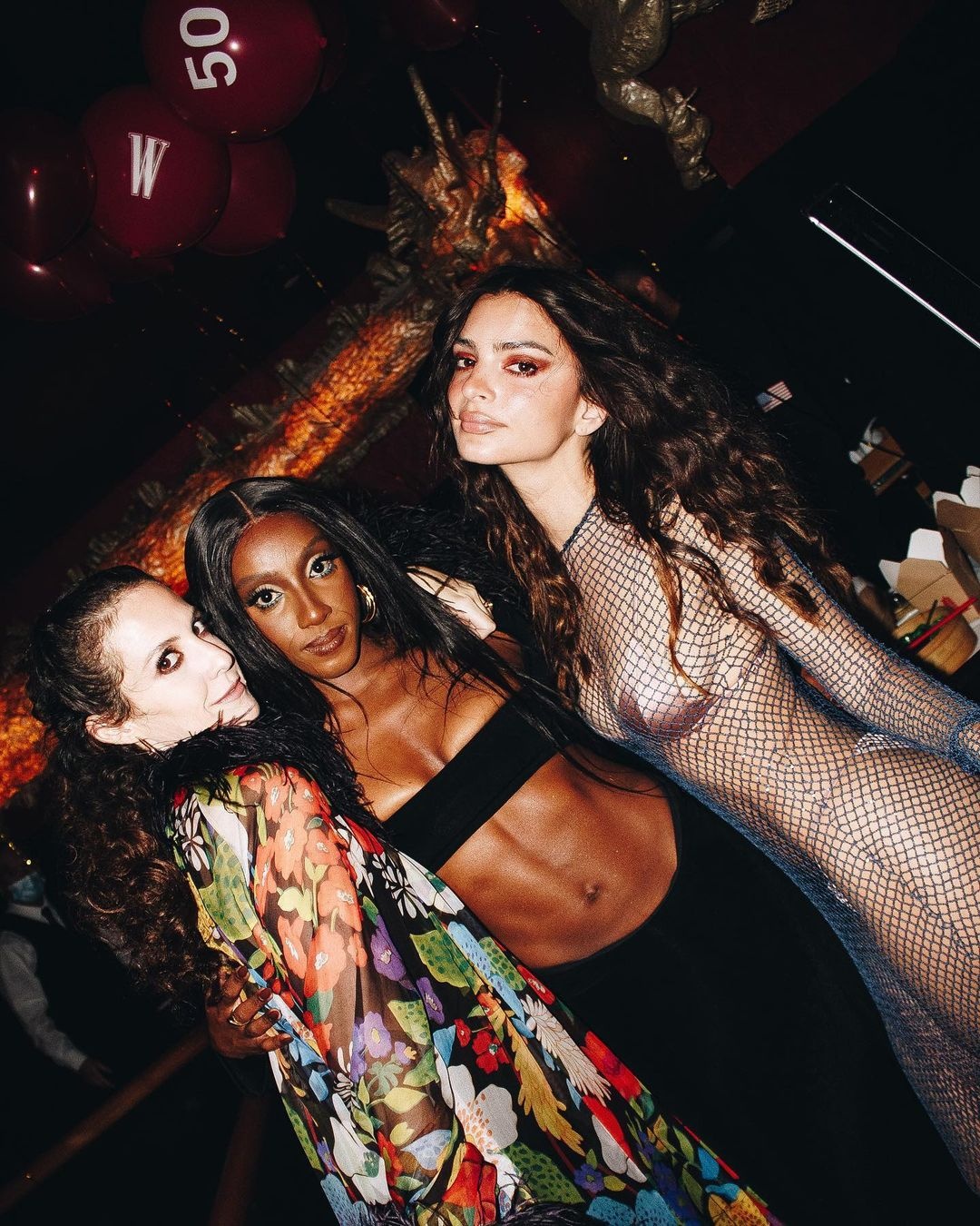 Emily Ratajkowski anh 2