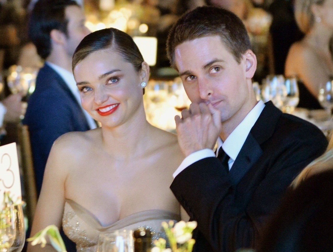 Nhung vo chong ty phu giau nhat showbiz hinh anh