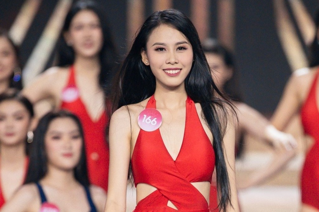 Co gai 19 tuoi vao top 3 Nguoi dep tai nang Hoa hau Viet Nam hinh anh