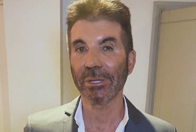 Guong mat khac la cua Simon Cowell hinh anh