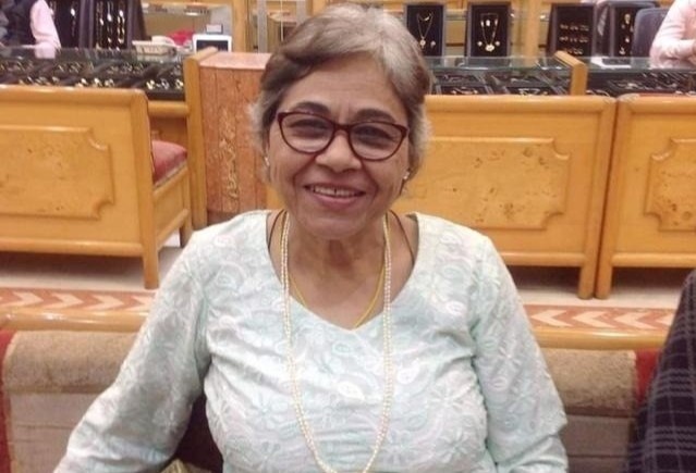 Nu dien vien An Do bi con trai sat hai hinh anh