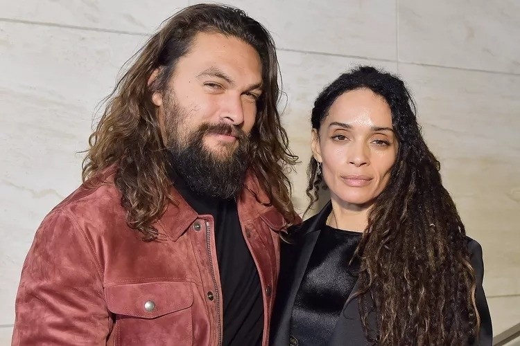 Jason Momoa o chung voi vo cu du da ly hon hinh anh