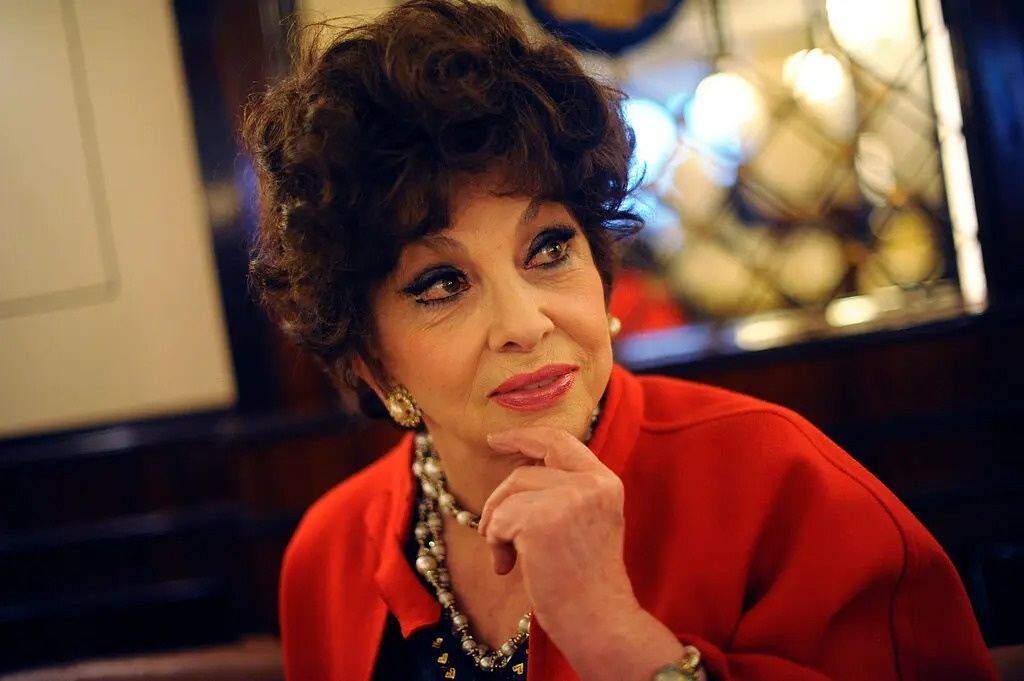 Nha tho Duc Ba anh 2