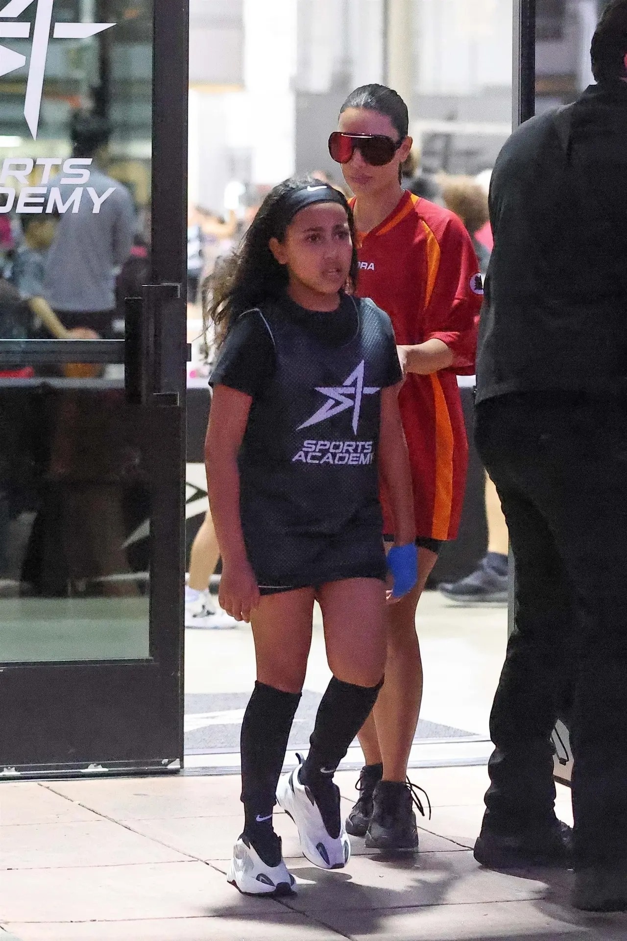 Kim Kardashian ảnh 2 Kim Kardashian anh 2