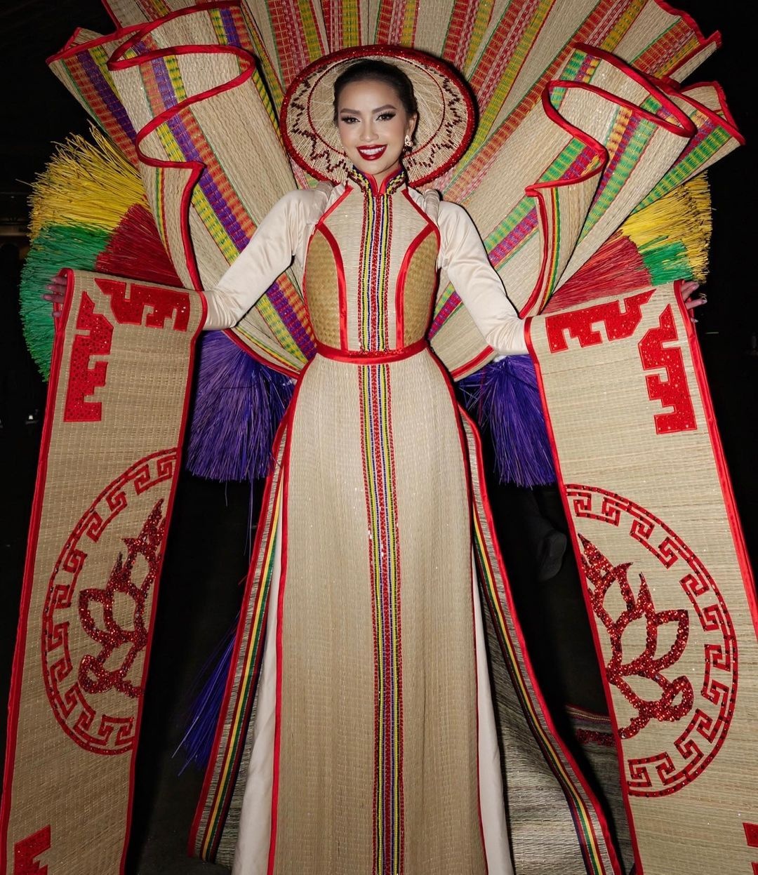 Hoa hau Hoan vu anh 3