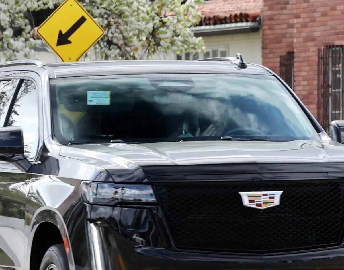 Machine Gun Kelly ngoai tinh anh 2