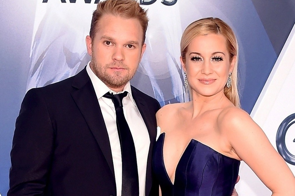 Chong ca si Kellie Pickler tu vong do trung dan tai nha hinh anh