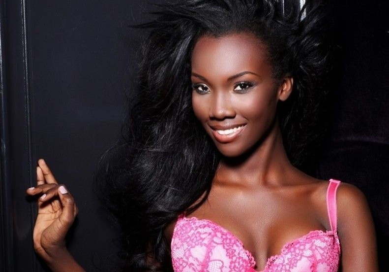 Hoa hau Guyana mat tich hinh anh