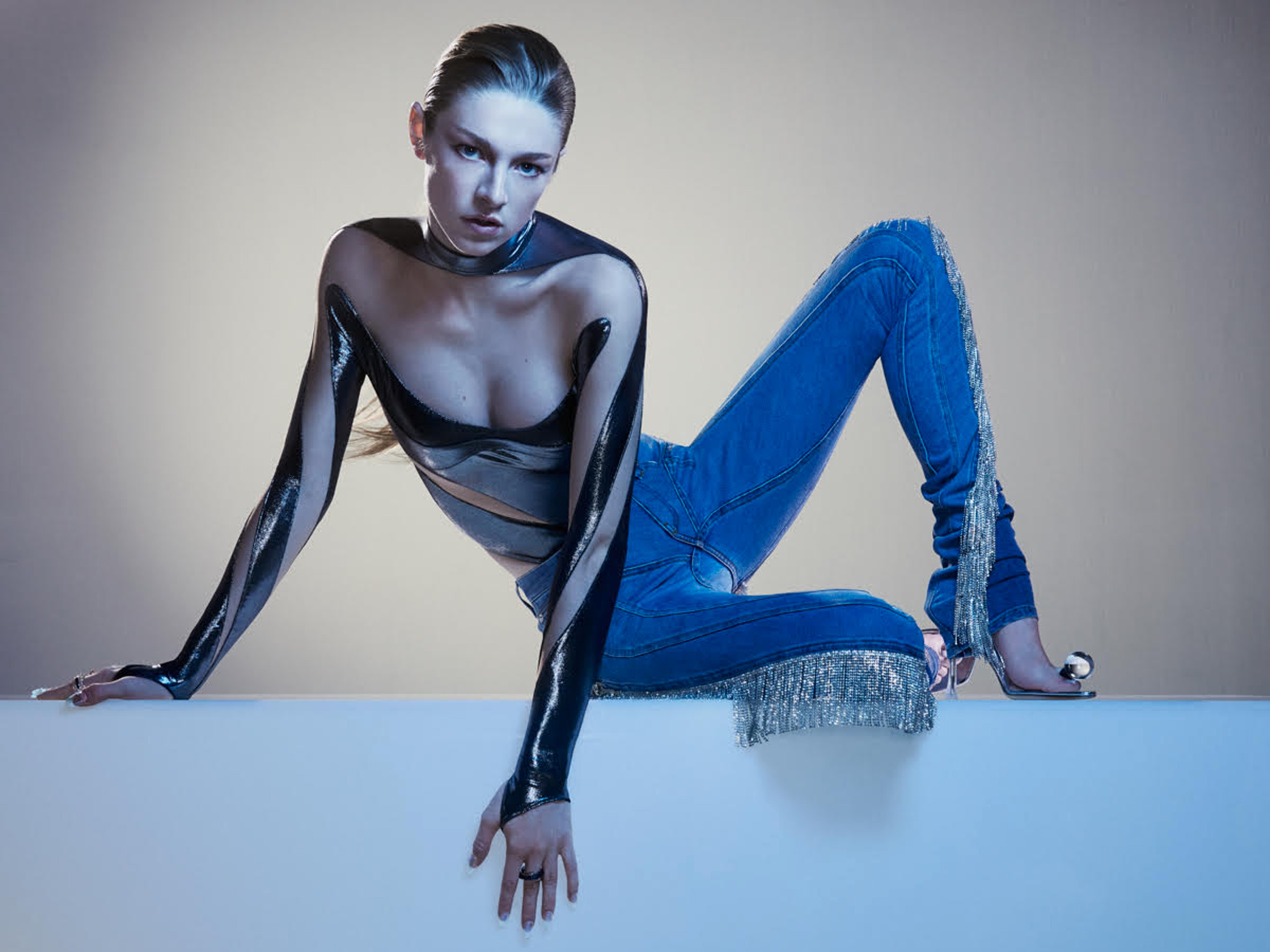 Nguoi mau ho bao anh 10