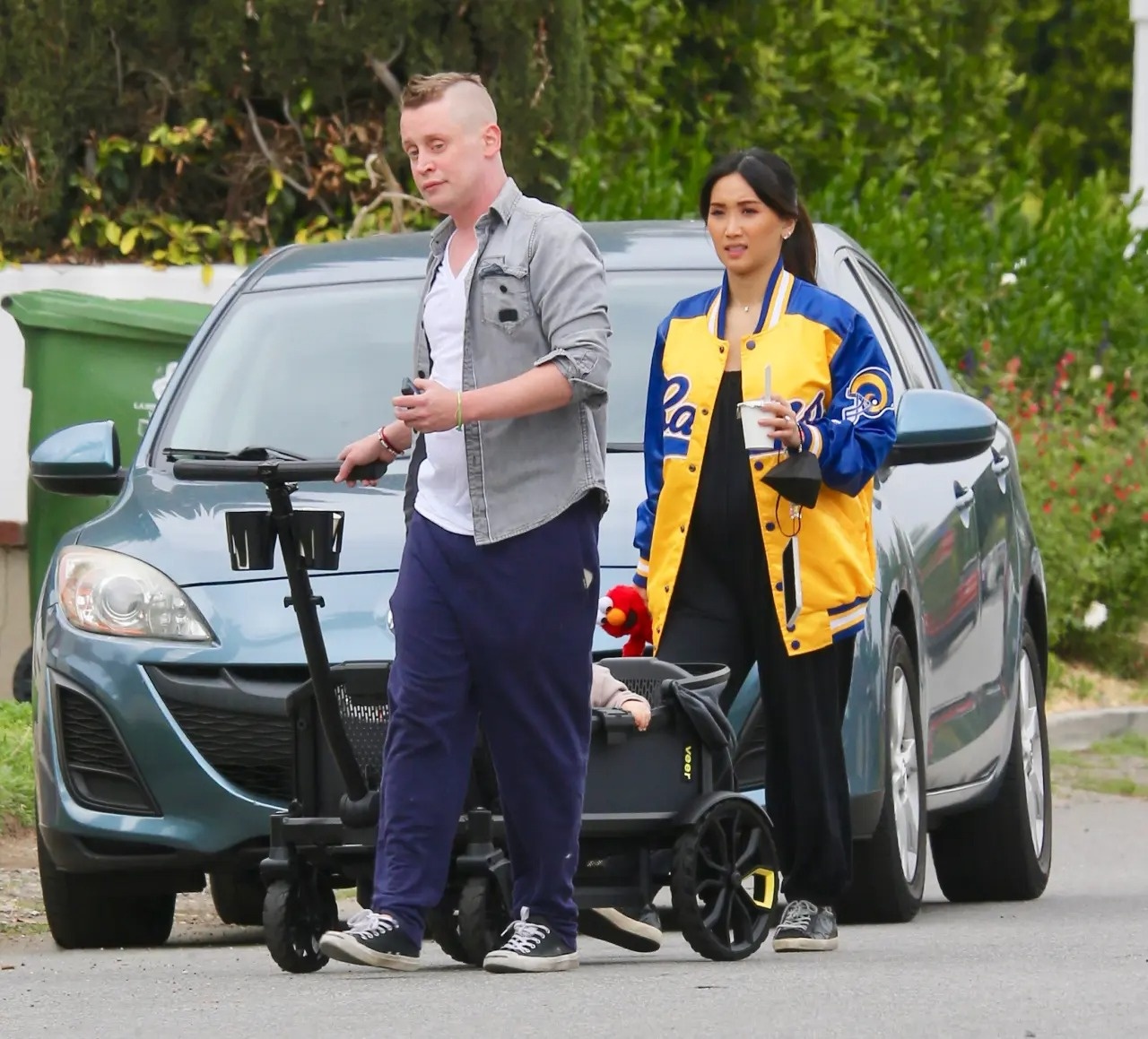 Macaulay Culkin co con anh 1