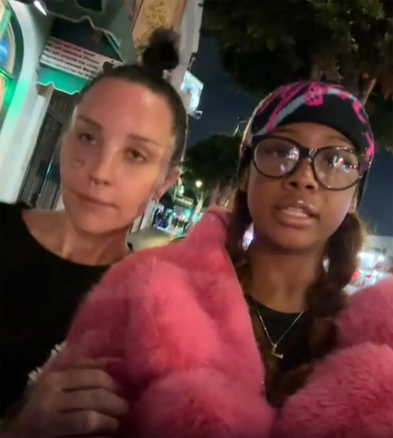 Amanda Bynes khoa than anh 1