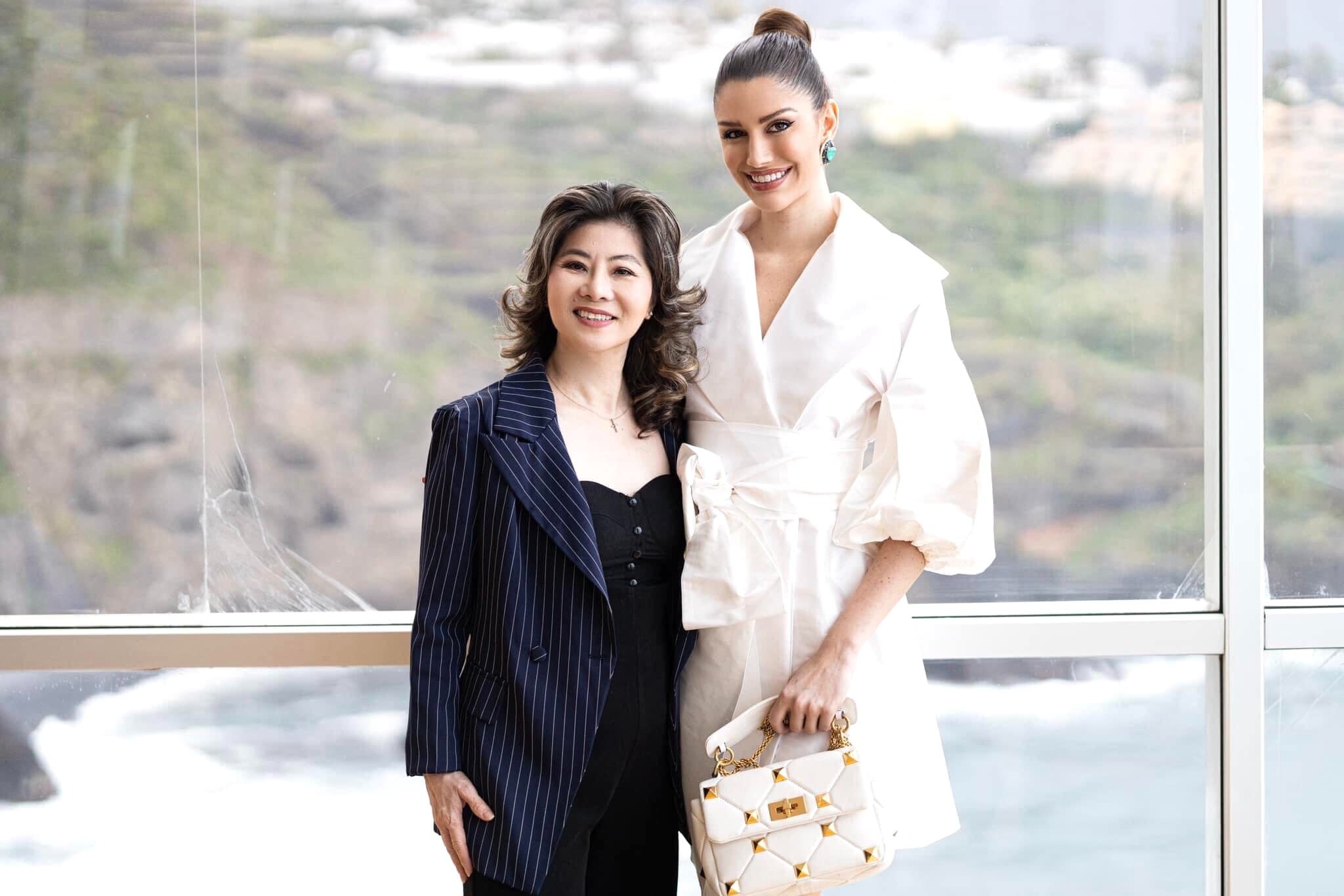 Hoa hau dep nhat nam anh 1