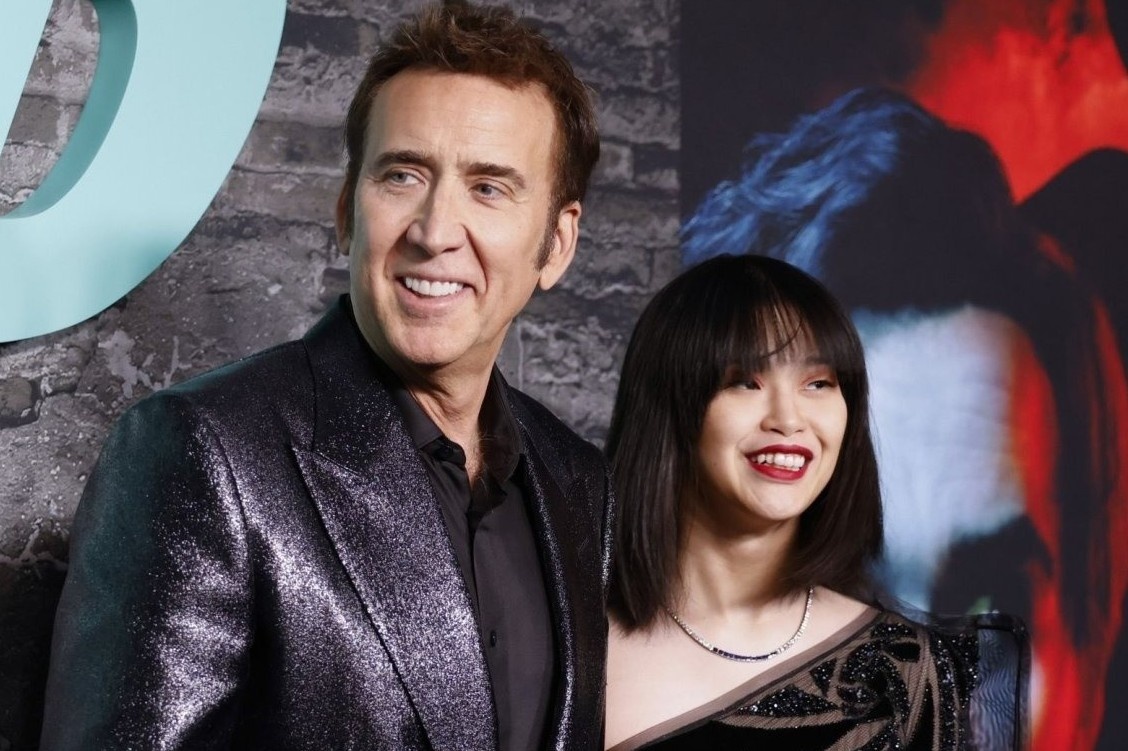 Nicolas Cage dien do dong dieu voi vo thu 5 tren tham do hinh anh