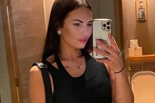 Hoa hau Anh dot tu o trang trai ngua hinh anh