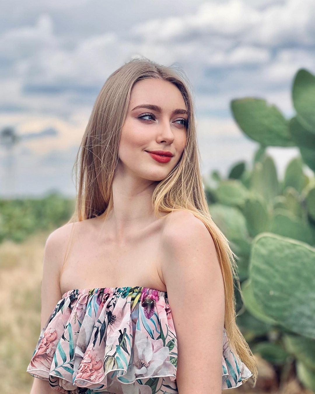 Hoa hậu Quốc tế ảnh 3 Hoa hau Quoc te anh 3