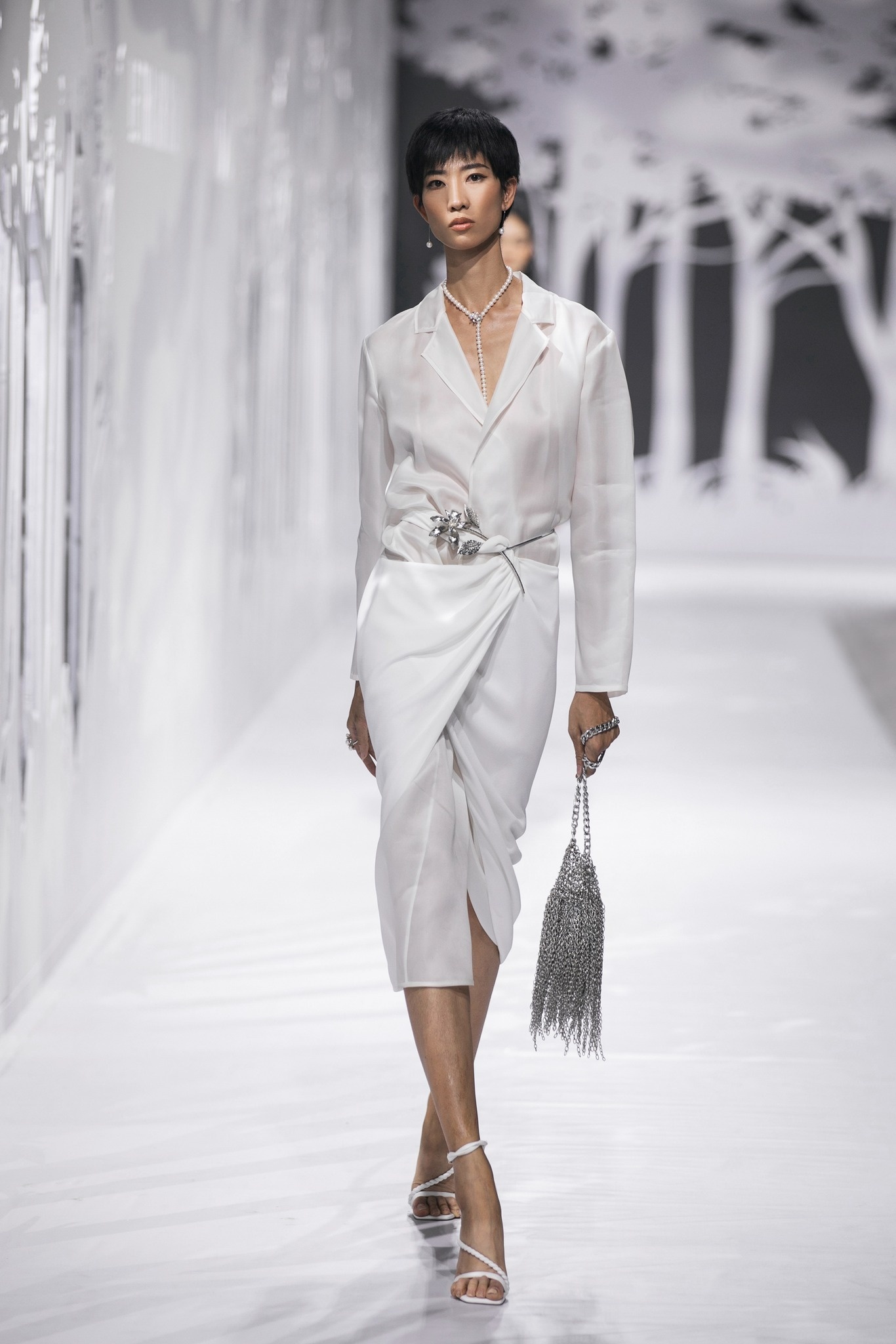 Tieu Vy lam vedette anh 8