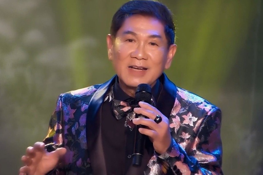 Ca si Trinh Viet Cuong qua doi hinh anh