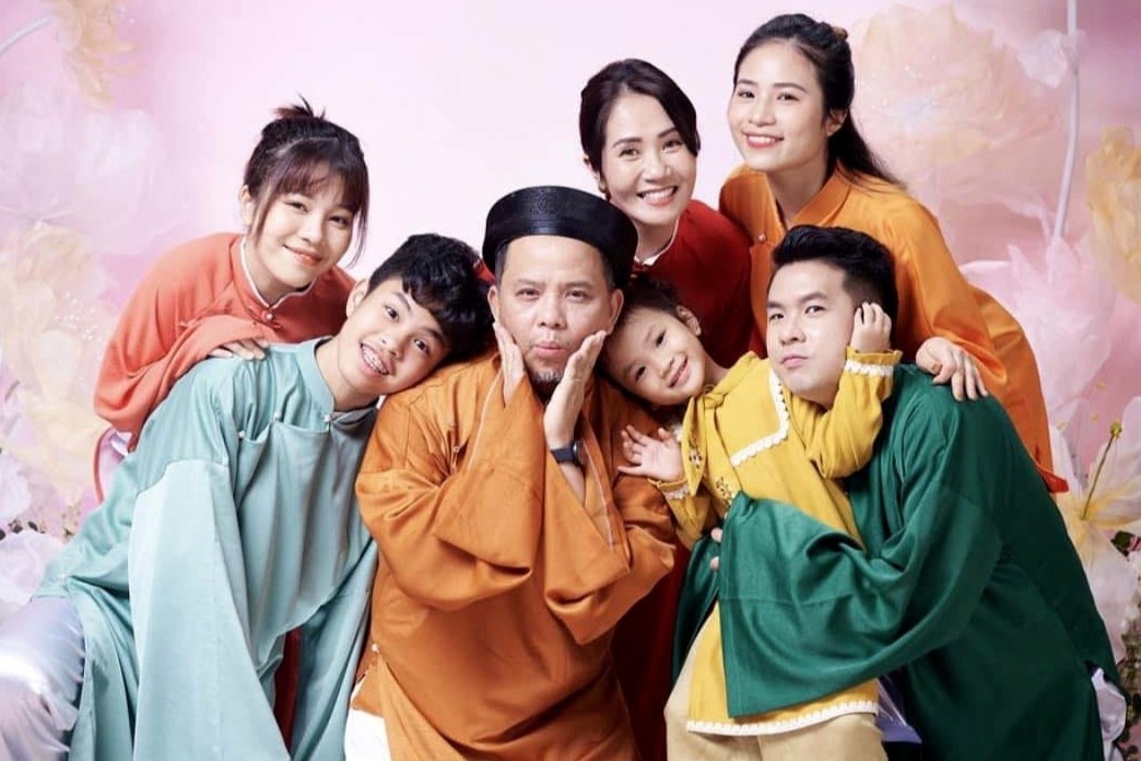 Ba nam dien vien ngoai 50 tuoi dong con nhat truyen hinh Viet hinh anh