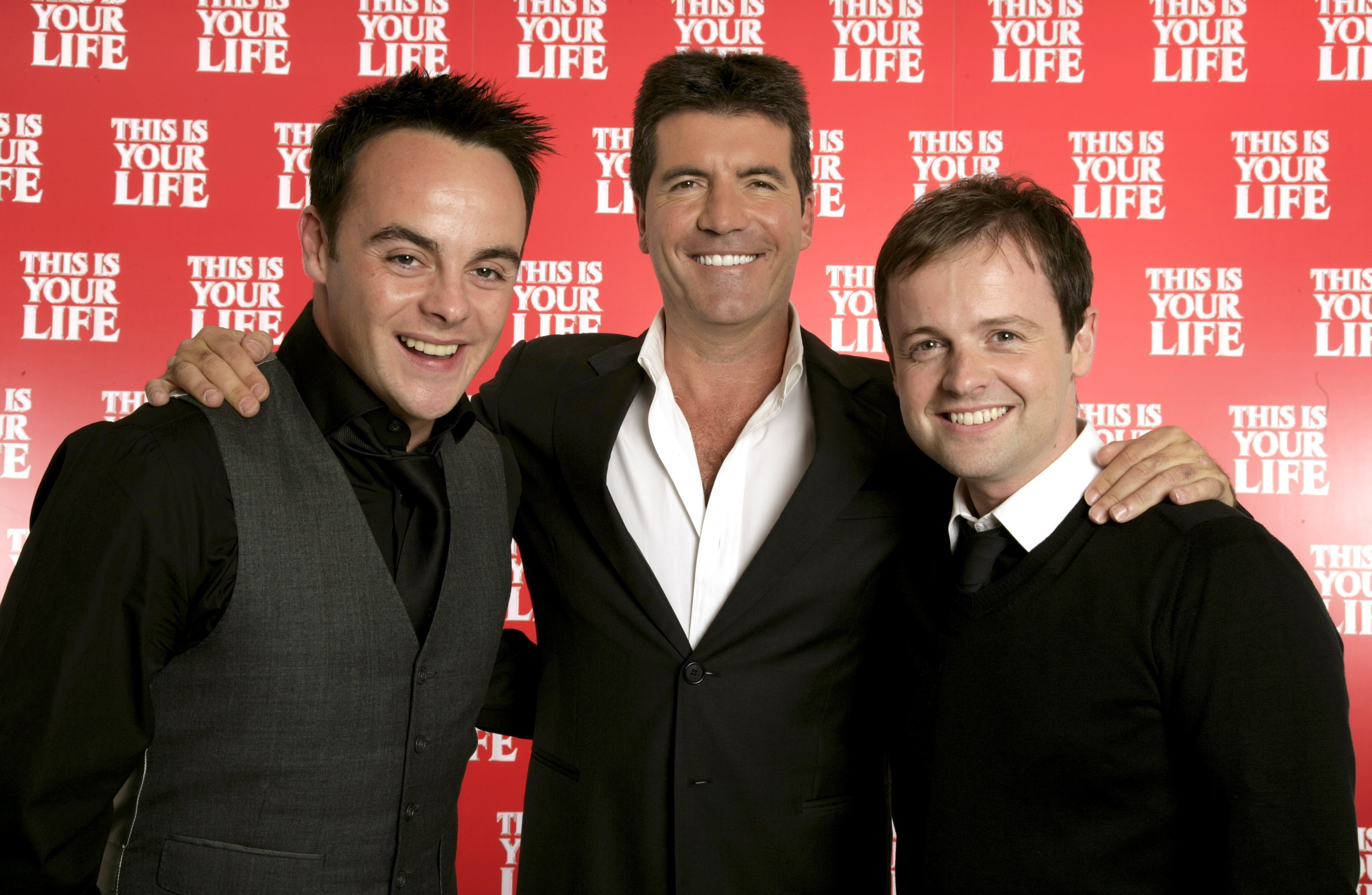 Simon Cowell  ảnh 1 Simon Cowell anh 1
