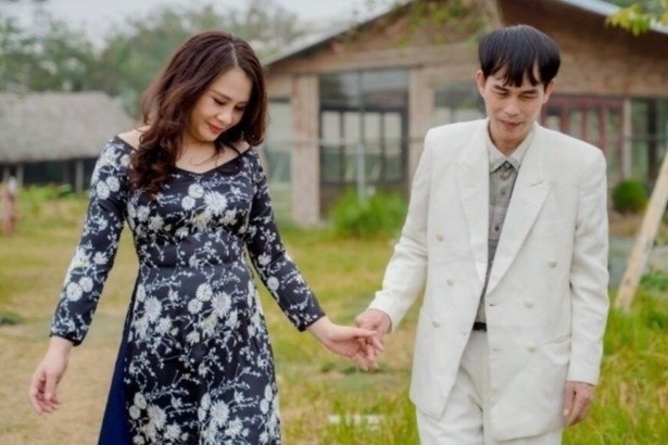 Goc khuat doi nghe si hinh anh