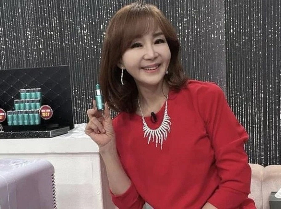 MC bi cam song anh 1