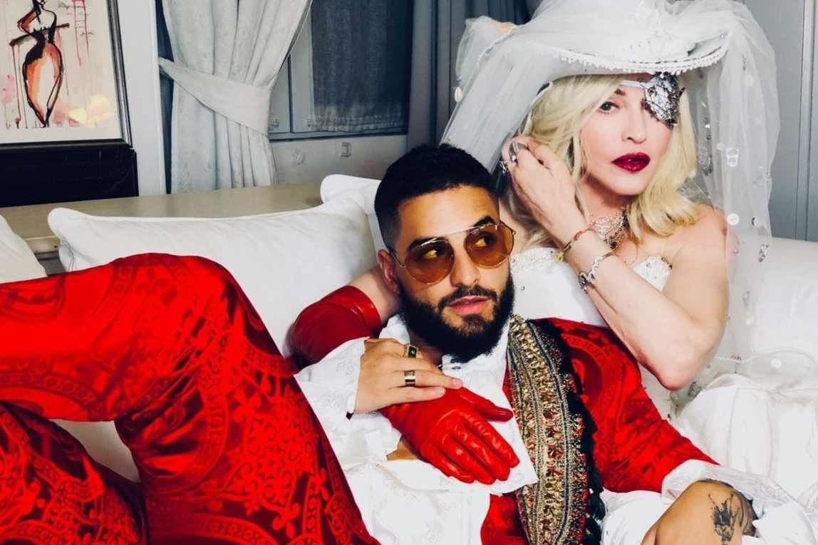 Madonna quan quyt ca si kem 36 tuoi hinh anh