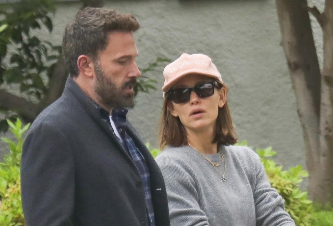 Ben Affleck gap vo cu giua nghi van ran nut voi Jennifer Lopez hinh anh