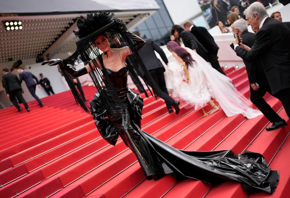 tham hoa thoi trang anh 2