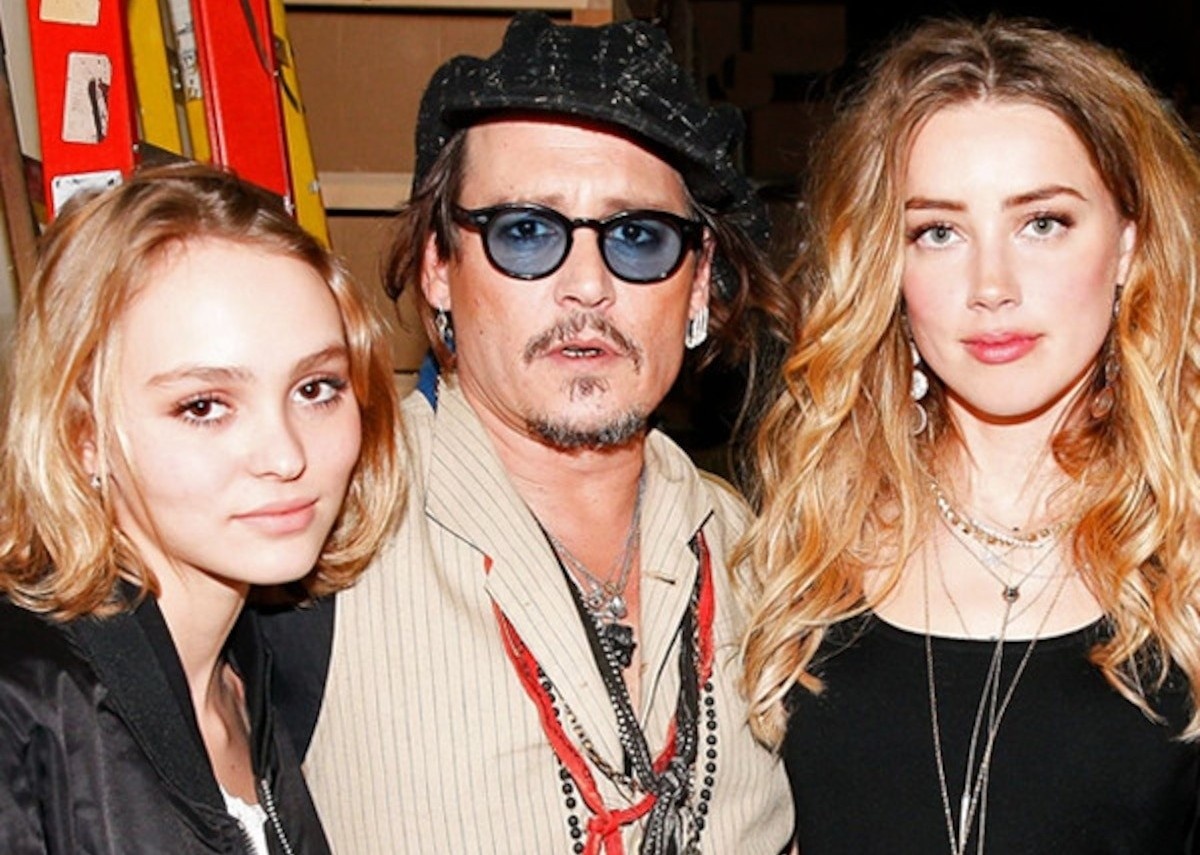 Con gai hanh phuc khi Johnny Depp thang kien Amber Heard hinh anh